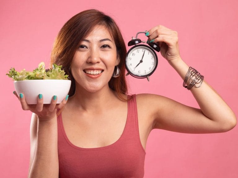 Read more about the article 5种无需吃药，通过控制饮食来减肥的方法